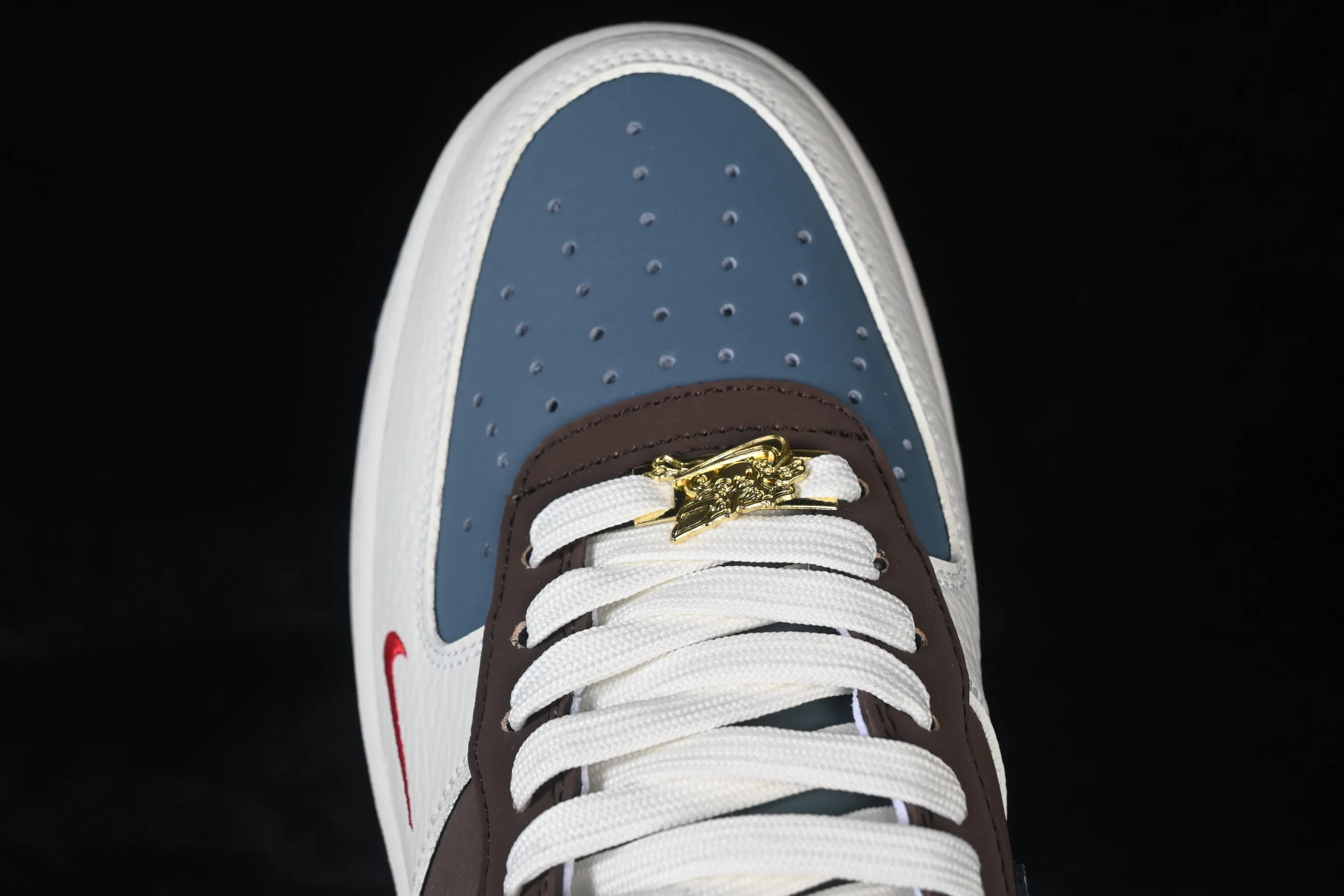 All categories Nk Air Force 1 Air Force series Nk Air Force 1 Low Air Force low-top Nike Air Force 1'07 Low Year of the Horse limited edition Green and brown woven cloud gold pattern Air Force 1 low-top casual sneakers NH0601-536